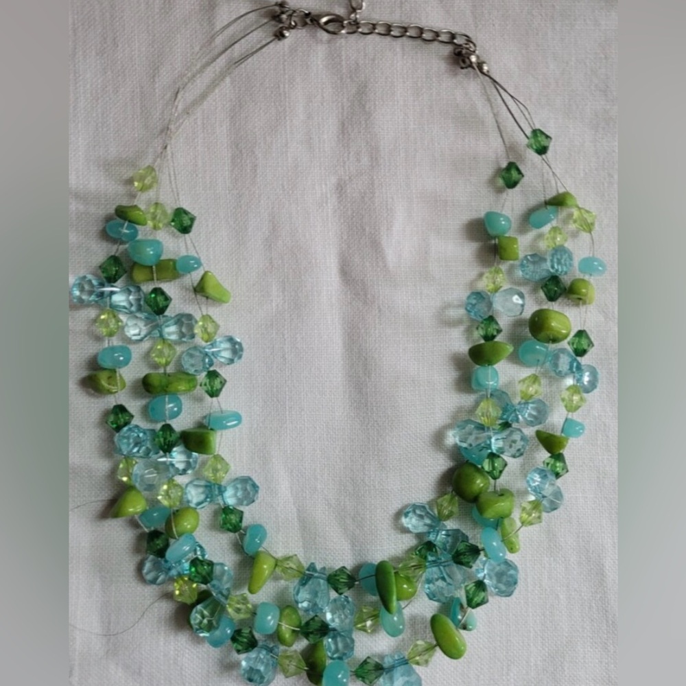 Triple Silver Tone Strand Jadeite Green Tourmaline Glass Acrylic Beach Necklace